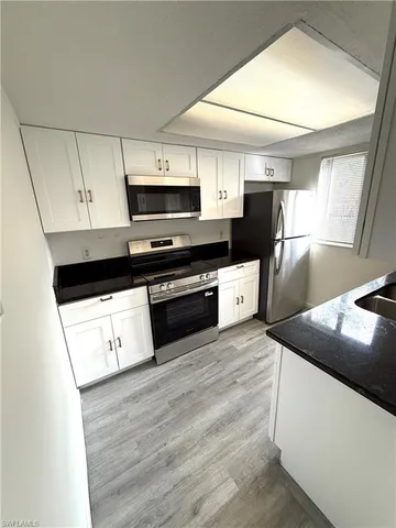 $1,500 | 12666 Kenwood Lane, Unit B, Fort Myers, FL 33907