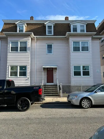 $1,350 | 424 Third Street, Unit 1S, Fall River, MA 02721