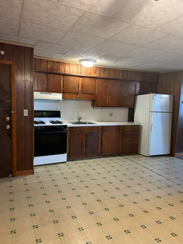 $1,350 | 424 Third Street, Unit 1S, Fall River, MA 02721