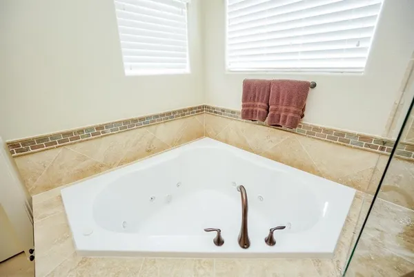 $3,750 | 1108 Peveto Street, Unit C, Houston, TX 77019