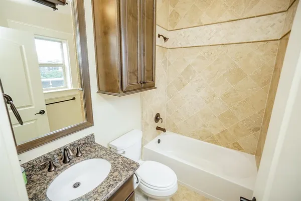 $3,750 | 1108 Peveto Street, Unit C, Houston, TX 77019