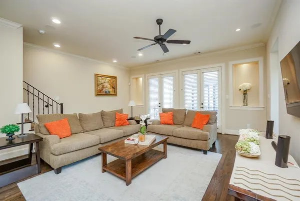 $3,750 | 1108 Peveto Street, Unit C, Houston, TX 77019