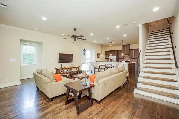 $3,750 | 1108 Peveto Street, Unit C, Houston, TX 77019
