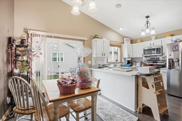 $334,900 | 620 Constitution Lane, DeForest, WI 53532