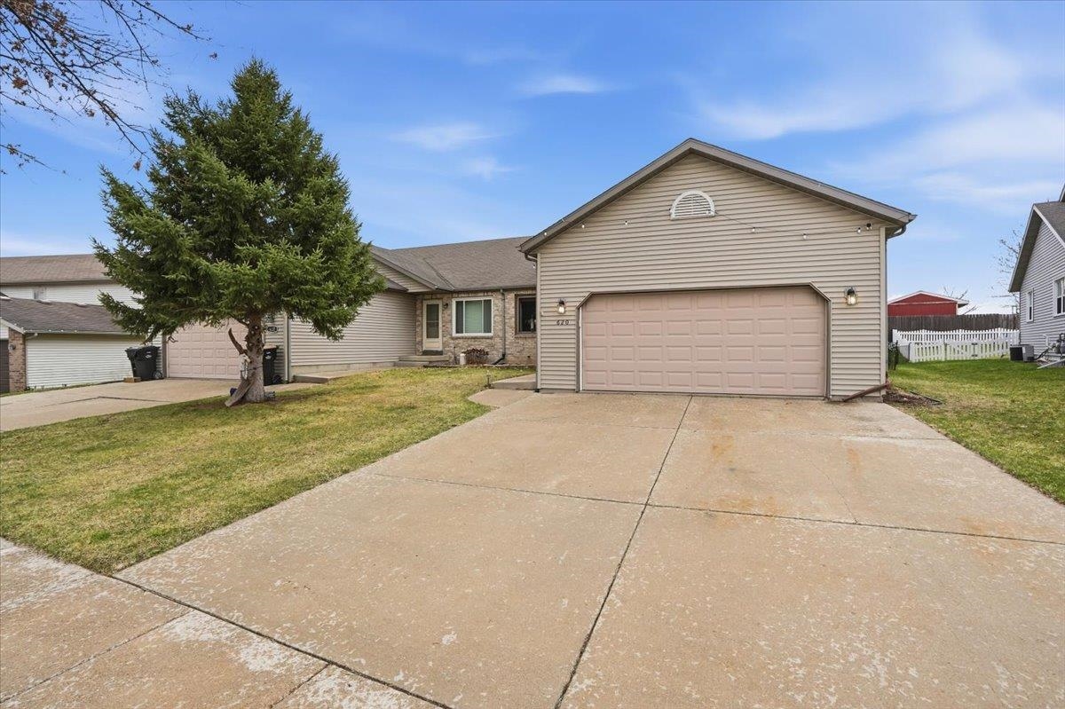 620 Constitution Lane DeForest, WI 53532 - Photo 32 of 45