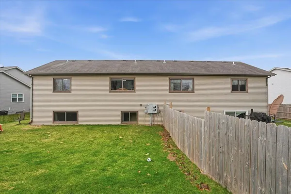 $334,900 | 620 Constitution Lane, DeForest, WI 53532