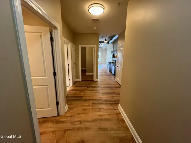 $1,600 | 733 Broadway, Unit 102, Albany, NY 12207