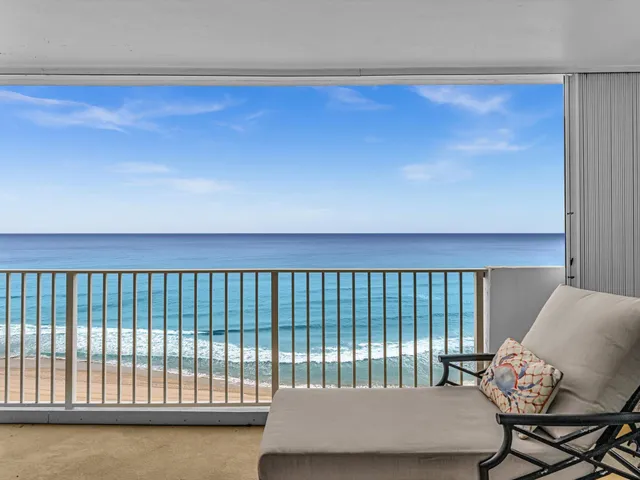 $2,800,000 | 3000 South Ocean Boulevard, Unit 1504, Boca Raton, FL 33432