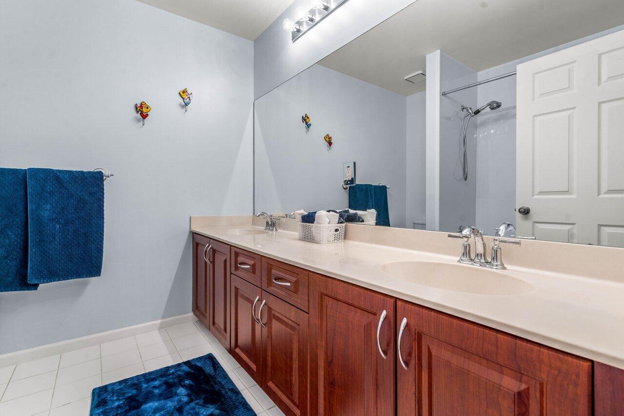 20970 Vía Azalea, Unit 1 Boca Raton, FL 33428 - Photo 19 of 60 019-20970VaAzalea-Apt1-BocaRaton-FL-3342