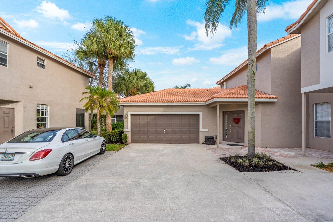 20970 Vía Azalea, Unit 1 Boca Raton, FL 33428 - Photo 2 of 60 001-20970VaAzalea-Apt1-BocaRaton-FL-3342