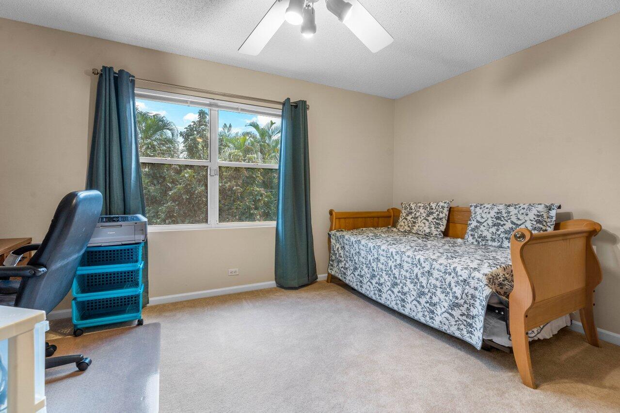 20970 Vía Azalea, Unit 1 Boca Raton, FL 33428 - Photo 21 of 60 021-20970VaAzalea-Apt1-BocaRaton-FL-3342