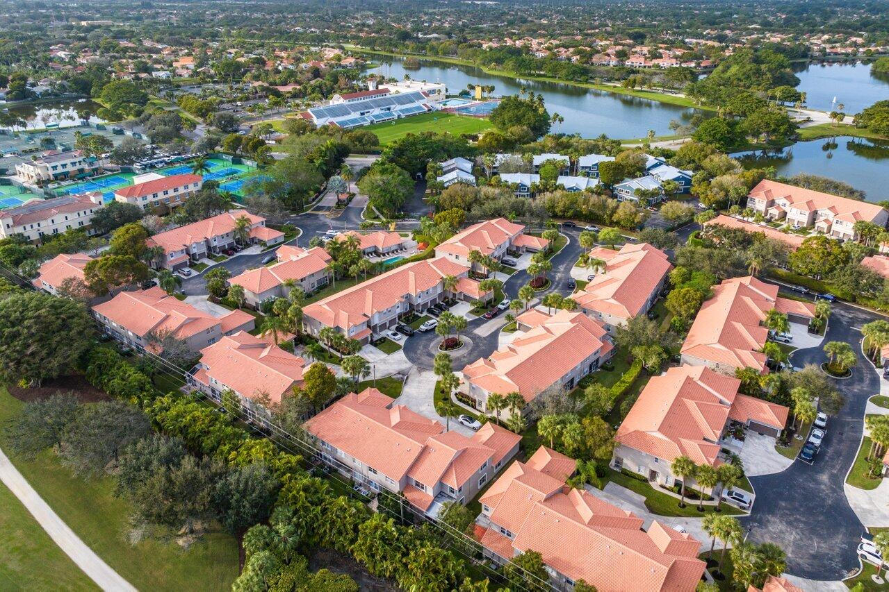 20970 Vía Azalea, Unit 1 Boca Raton, FL 33428 - Photo 37 of 60 037-20970VaAzalea-Apt1-BocaRaton-FL-3342