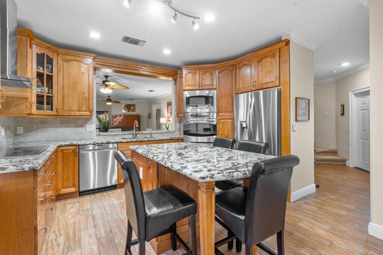 20970 Vía Azalea, Unit 1 Boca Raton, FL 33428 - Photo 6 of 60 006-20970VaAzalea-Apt1-BocaRaton-FL-3342