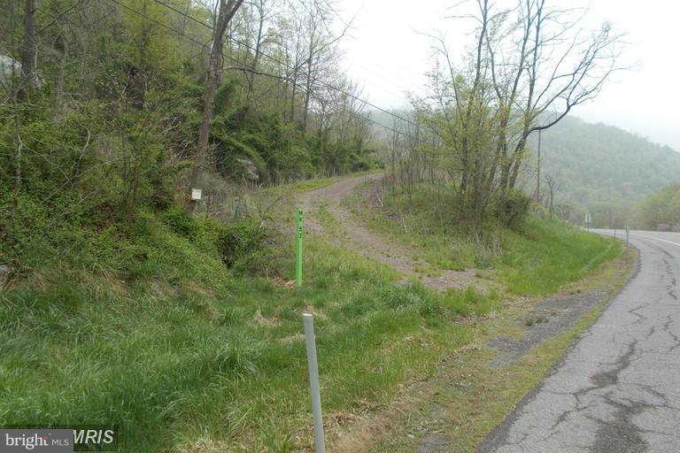 Wellersburg Rd Mount Cumberland, MD 21502 - Photo 1 of 7 Exterior (Front)