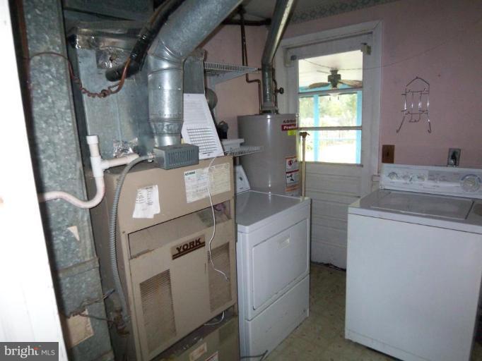 215 Mansion Road Linthicum Heights, MD 21090 - Photo 14 of 17 Laundry Area 1