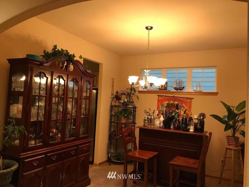 12106 Southeast 186th Street Renton, WA 98058 - Photo 6 of 10 Gallery Image 6