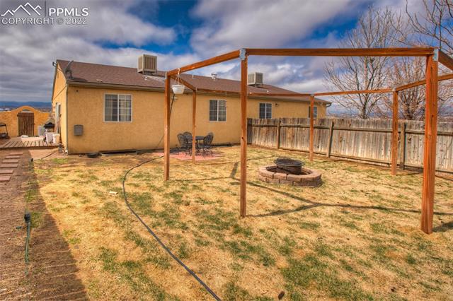 4664 Butte Road, Unit B Florence, CO 81226 - Photo 4 of 30 Gallery Image 4