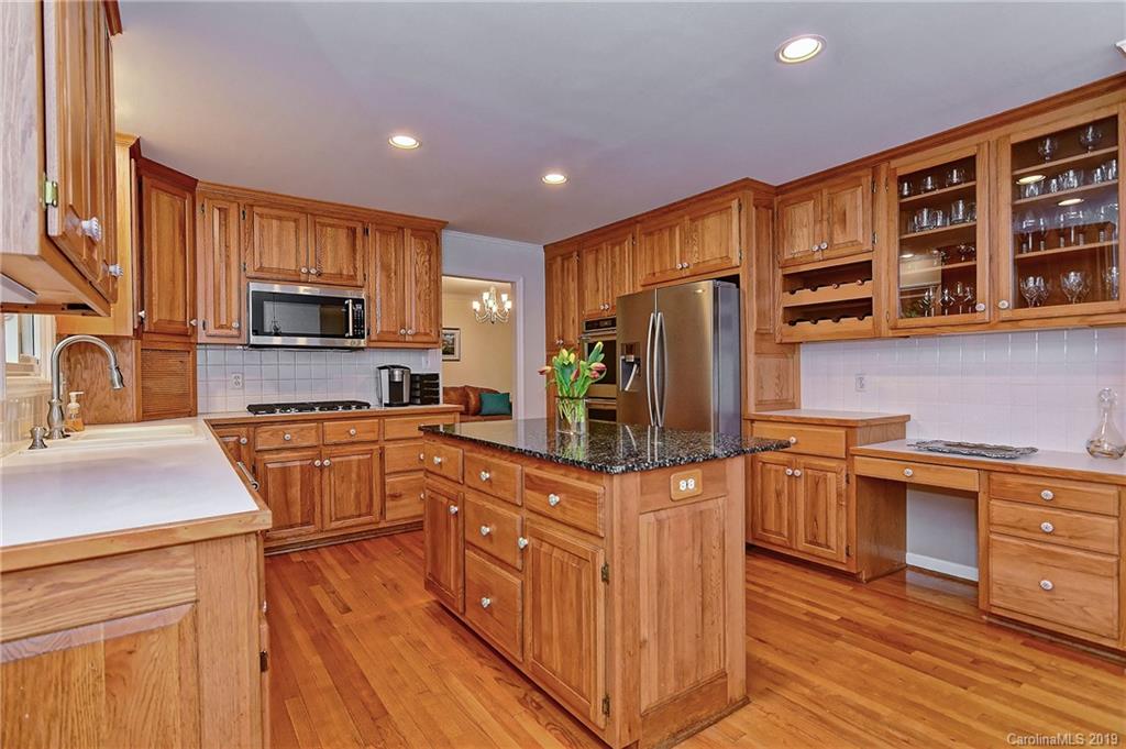 4118 Chevington Road Charlotte, NC 28226 - Photo 17 of 48 Gallery Image 17