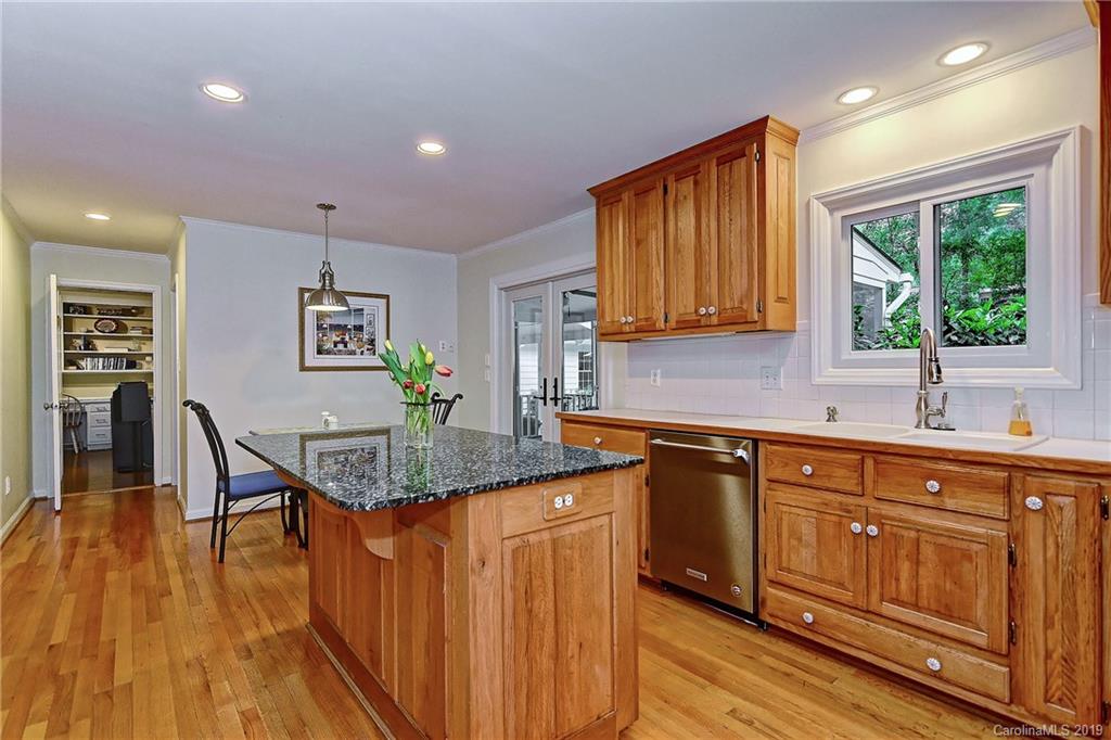 4118 Chevington Road Charlotte, NC 28226 - Photo 21 of 48 Gallery Image 21