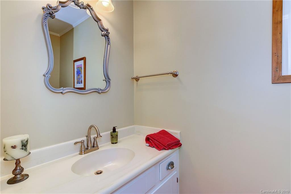 4118 Chevington Road Charlotte, NC 28226 - Photo 24 of 48 Gallery Image 24