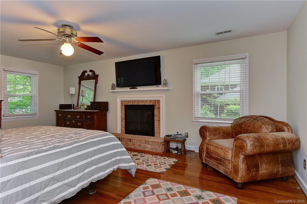 4118 Chevington Road Charlotte, NC 28226 - Photo 27 of 48 Gallery Image 27