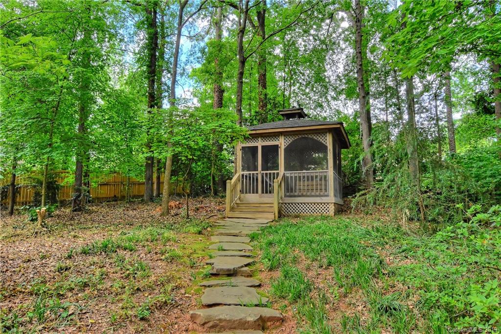 4118 Chevington Road Charlotte, NC 28226 - Photo 46 of 48 Gallery Image 46
