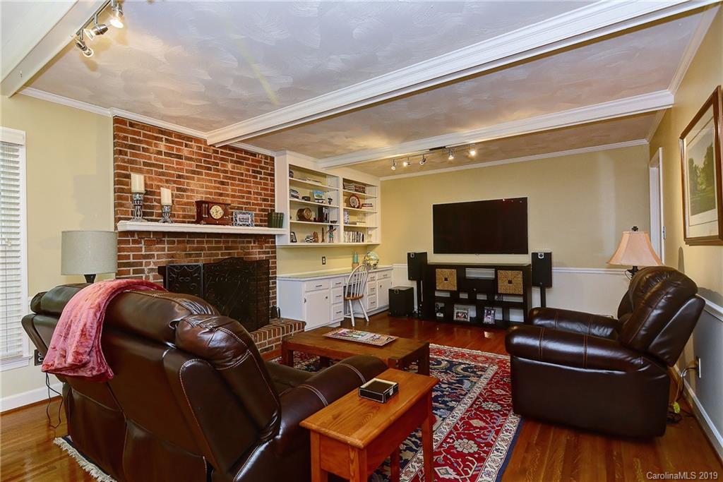 4118 Chevington Road Charlotte, NC 28226 - Photo 7 of 48 Gallery Image 7