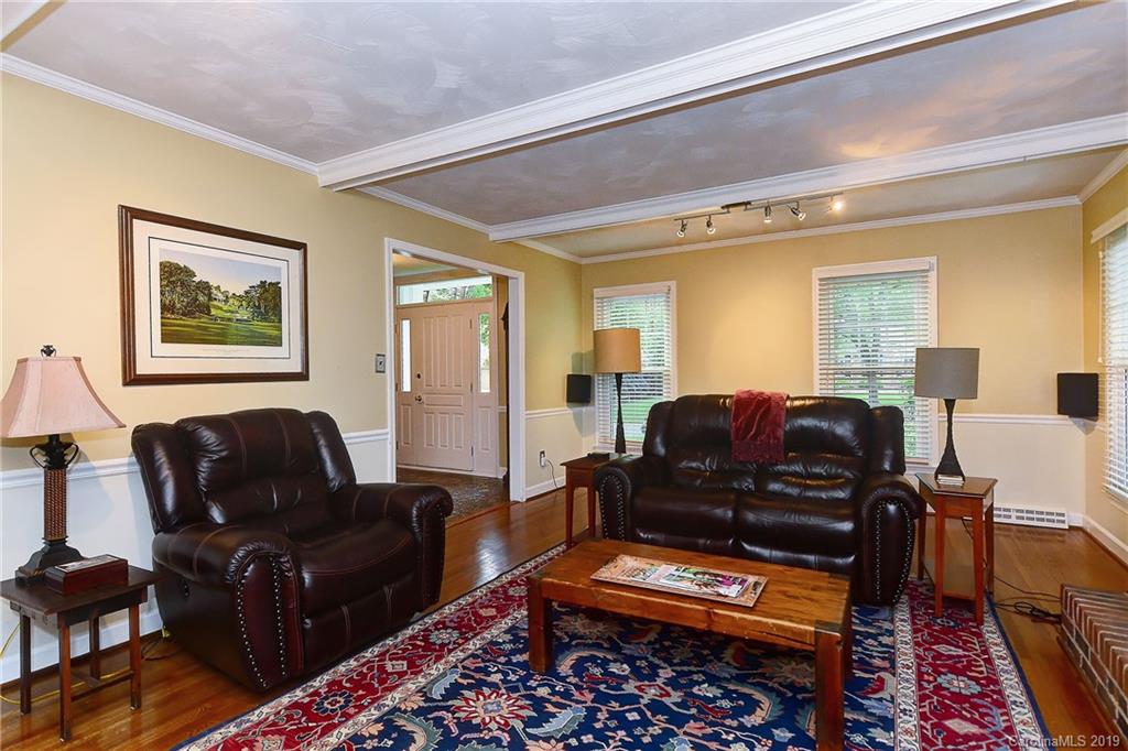 4118 Chevington Road Charlotte, NC 28226 - Photo 10 of 48 Gallery Image 10