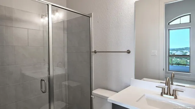 $851,900 | 31156 Clover Pass, Bulverde, TX 78163