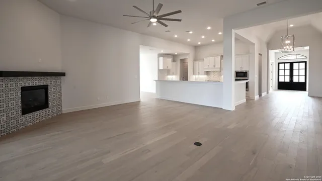 $851,900 | 31156 Clover Pass, Bulverde, TX 78163