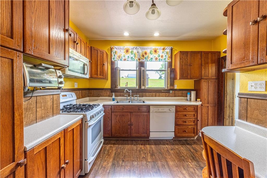 577 Woodside Old Frame Road Smithfield, PA 15478 - Photo 10 of 30 Gallery Image 10