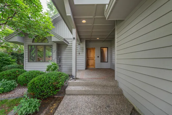 $599,900 | 24 Green Haven Bay, Faribault, MN 55021