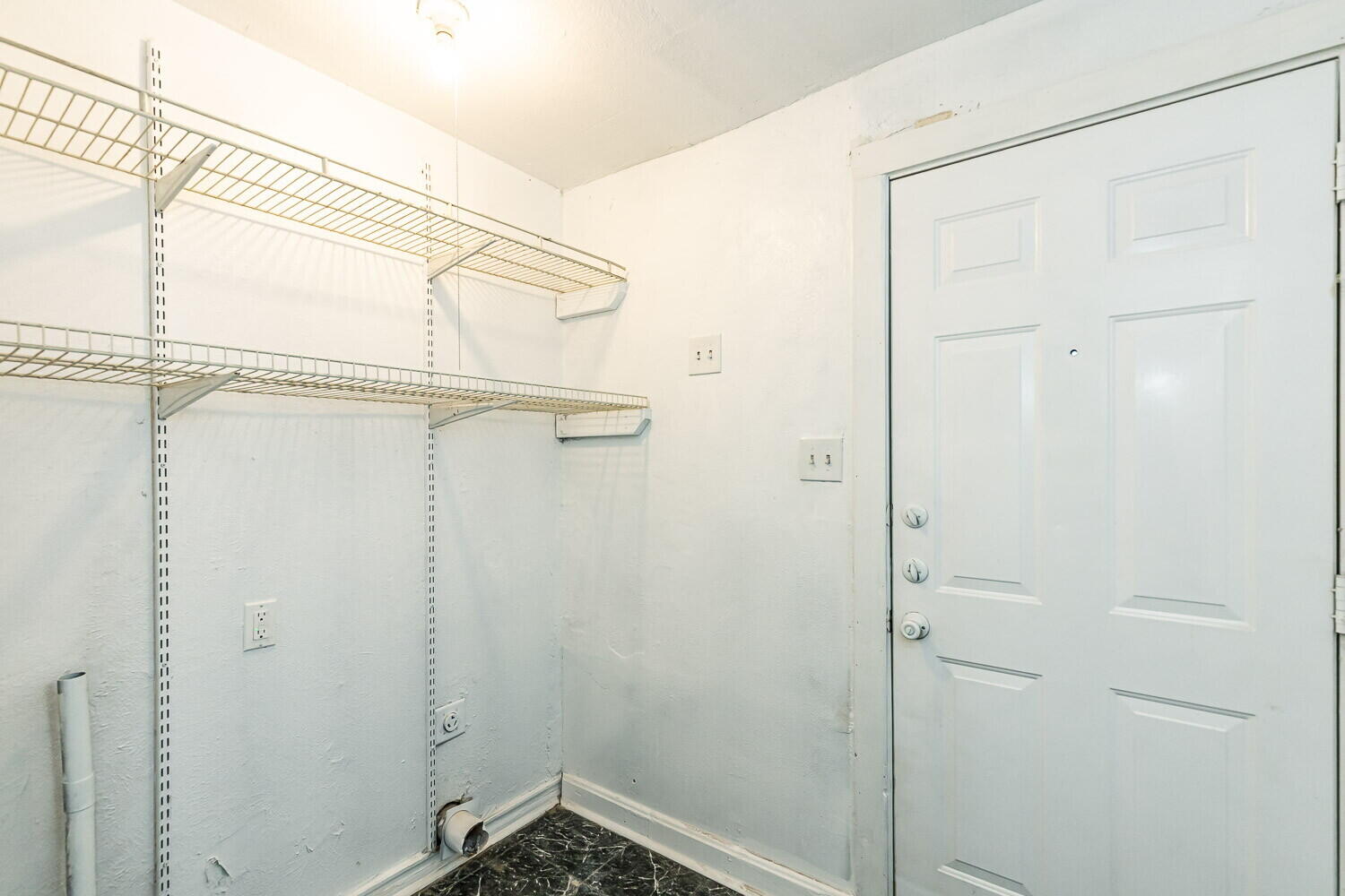 1914 25th Street Lubbock, TX 79411 - Photo 29 of 48 a bathroom with a shower