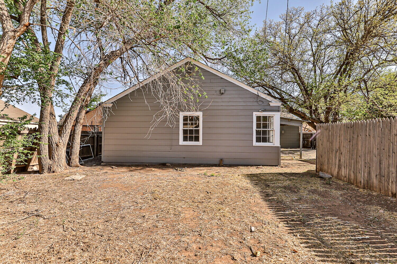 1914 25th Street Lubbock, TX 79411 - Photo 4 of 48
