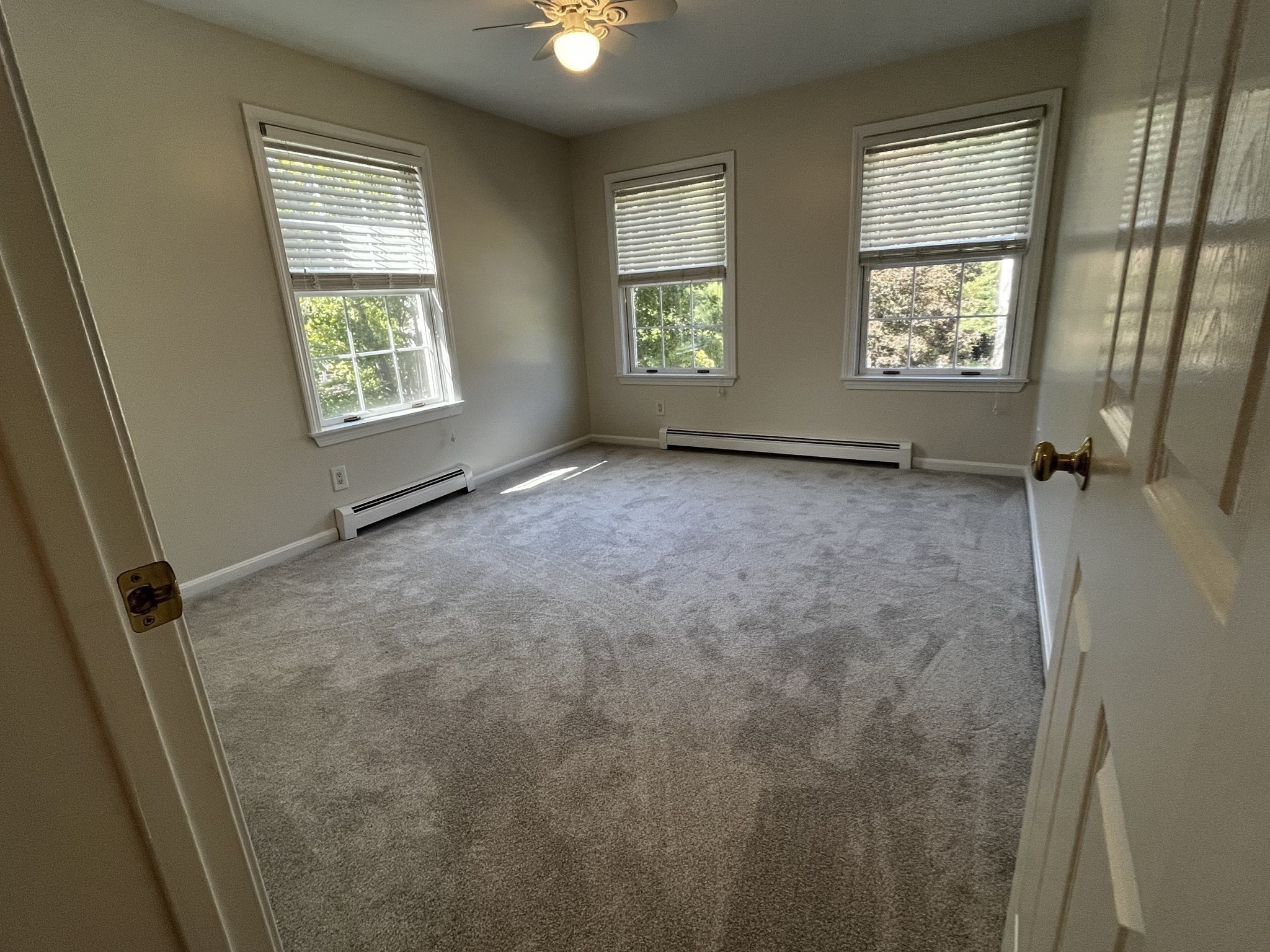 8 Pinewood Road Amesbury, MA 01913 - Photo 14 of 33 Gallery Image 14