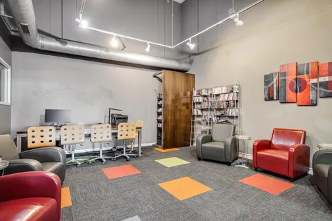 $216,000 | 1829 3rd Avenue South, Unit 203, Minneapolis, MN 55404
