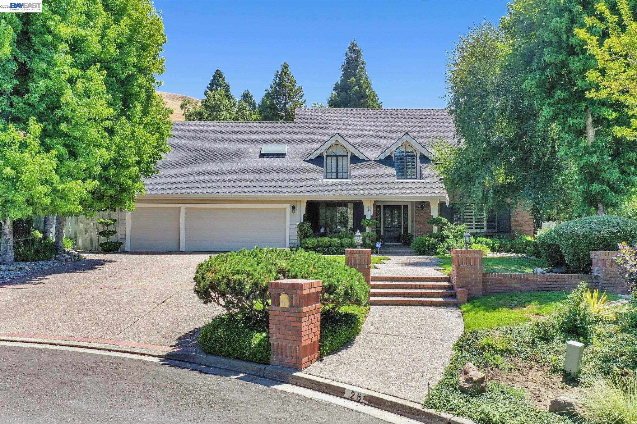28 Harrington Road Moraga, CA 94556 - Photo 2 of 74