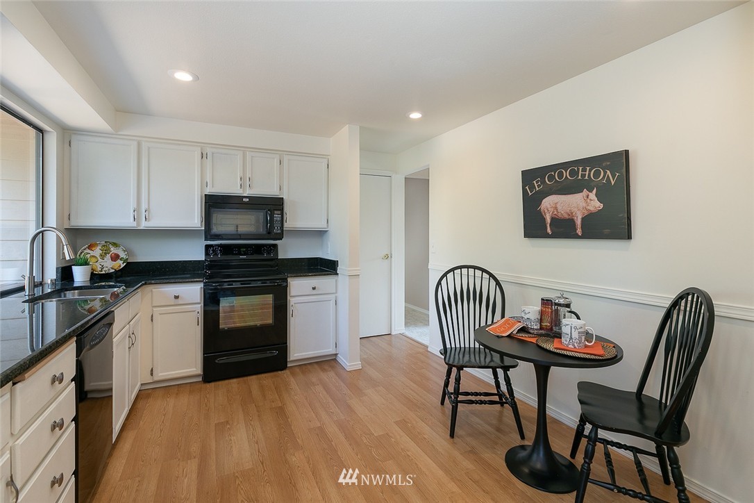 18231 130th Place Northeast Bothell, WA 98011 - Photo 8 of 22 Gallery Image 8