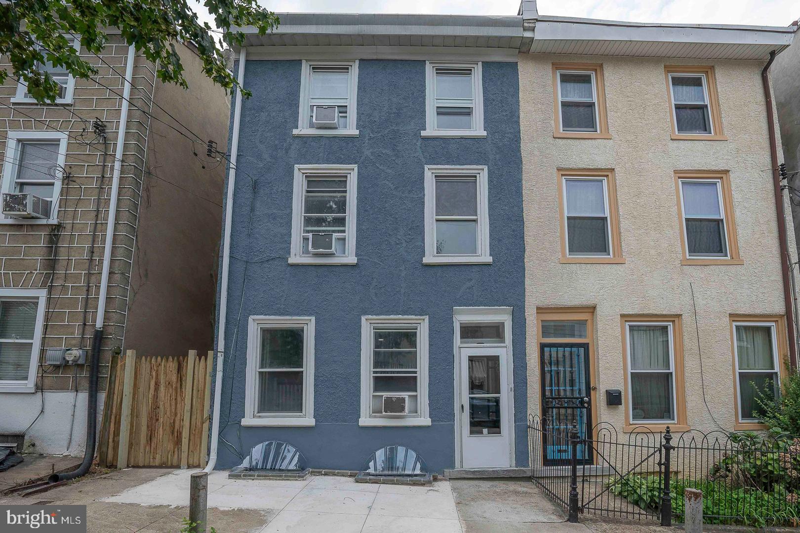 201 Dupont Street Philadelphia, PA 19127 - Photo 1 of 60