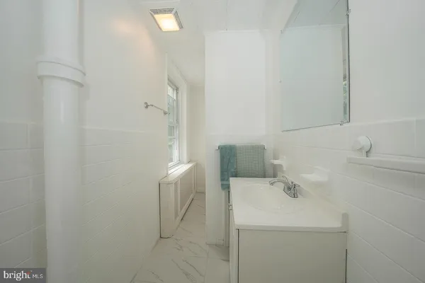 $3,100 | 201 Dupont Street, Philadelphia, PA 19127