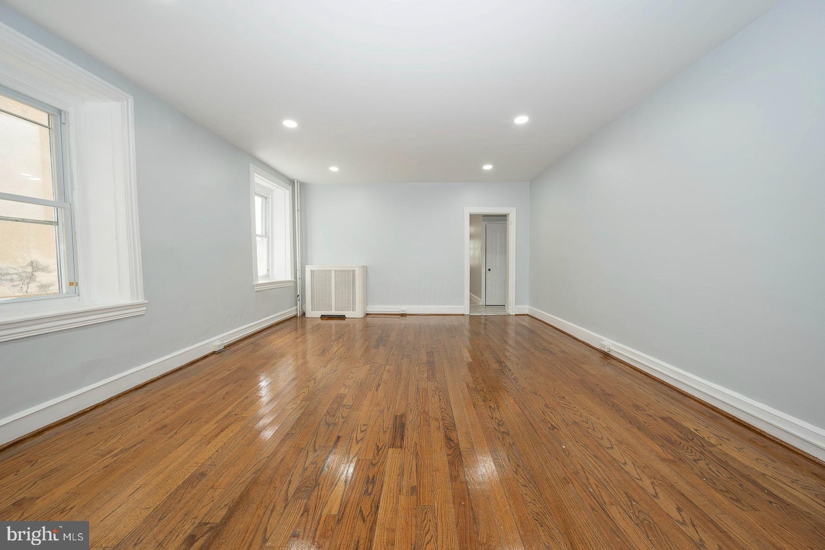 201 Dupont Street Philadelphia, PA 19127 - Photo 4 of 60