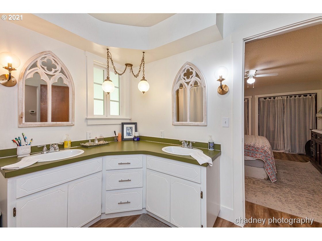 11133 South Forest Ridge Road Oregon City, OR 97045 - Photo 22 of 32 Gallery Image 22