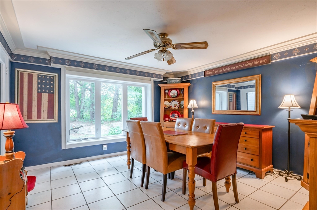 5 Tsienneto Road, Unit 4 Derry, NH 03038 - Photo 8 of 27 Gallery Image 8