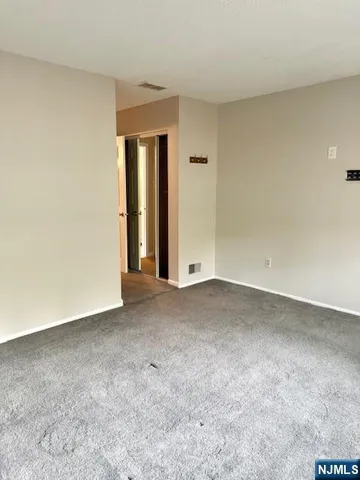 $4,200 | 1337 Paddington Road, Unit 1337, Mahwah, NJ 07430