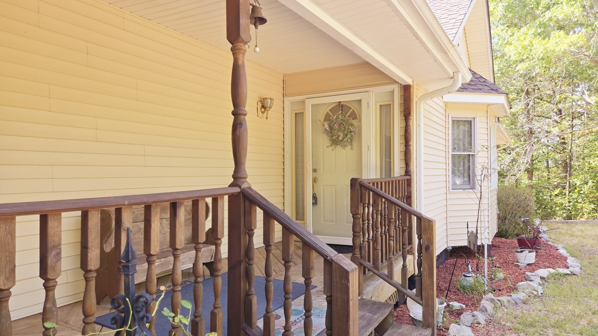 95 Ratteree Road Buchanan, TN 38222 - Photo 4 of 33 a view of a balcony with wooden floor
