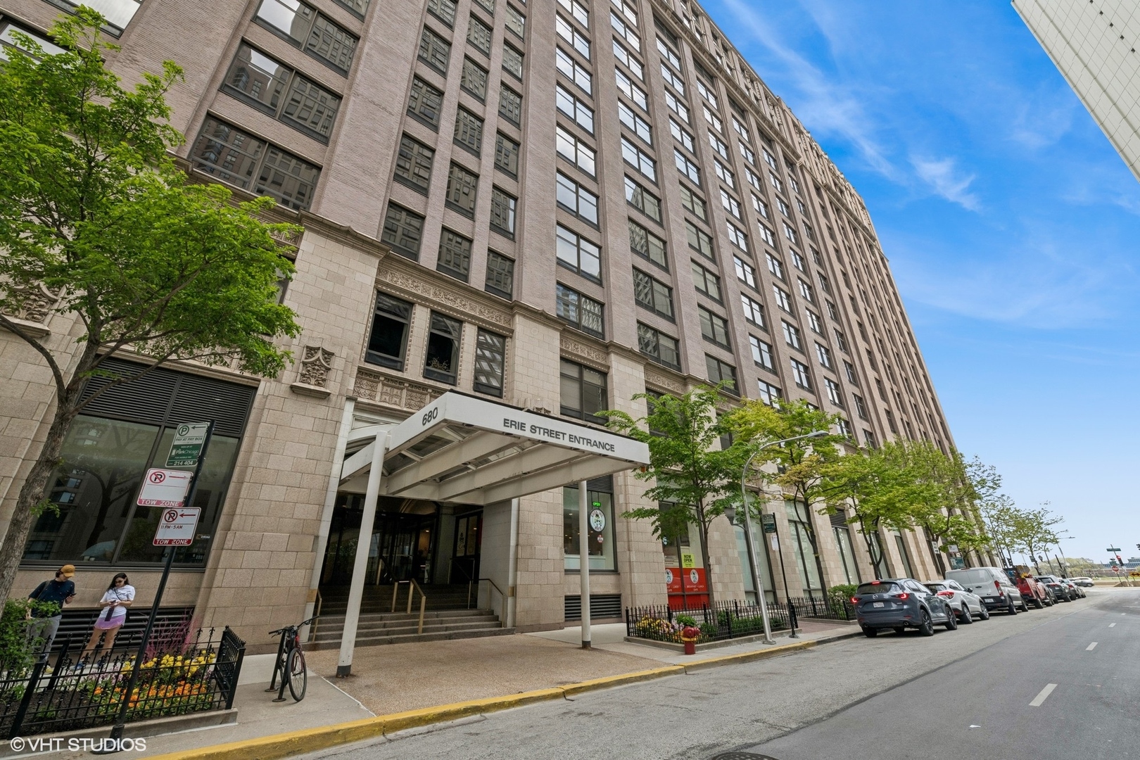 680 North Lake Shore Drive, Unit 816 Chicago, IL 60611 - Photo 1 of 18