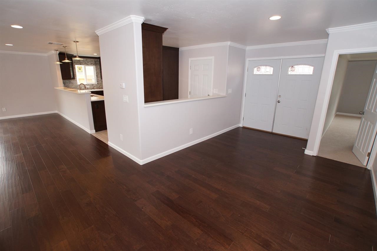 14025 Powers Road Poway, CA 92064 - Photo 3 of 25
