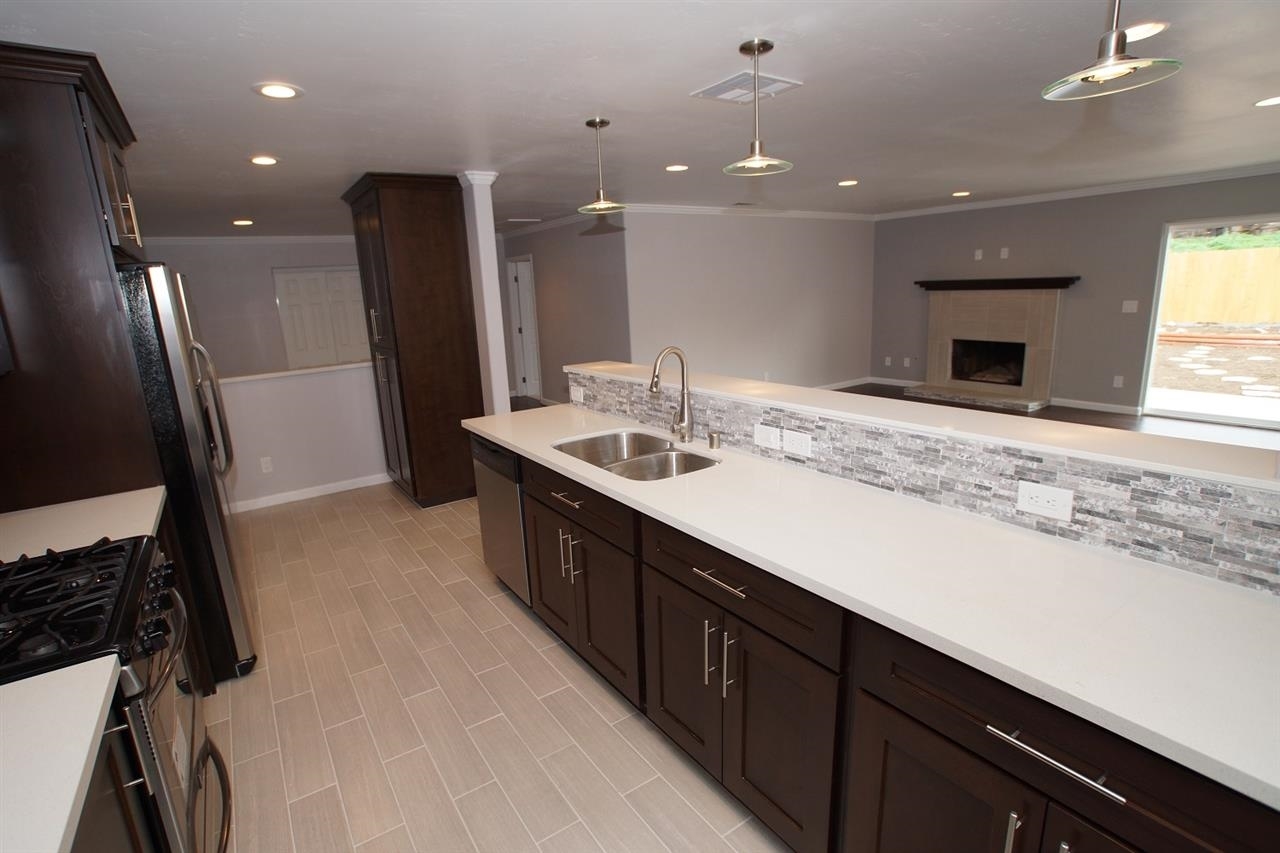 14025 Powers Road Poway, CA 92064 - Photo 8 of 25