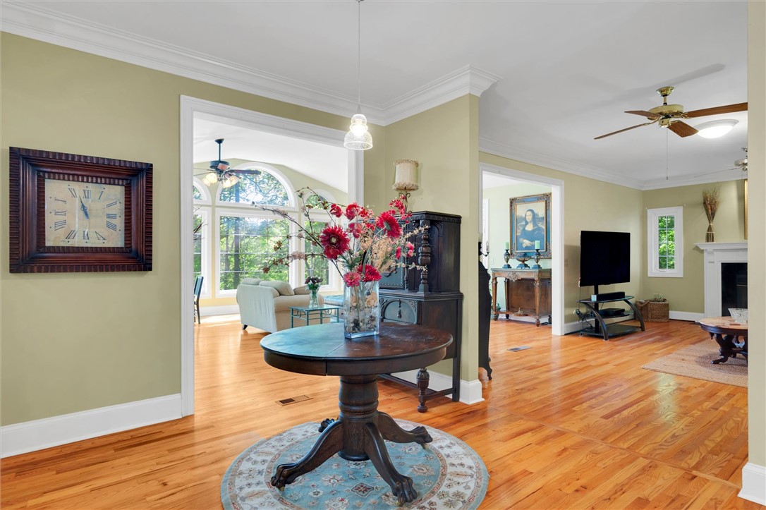 104 Combahee Court Clemson, SC 29631 - Photo 15 of 45 Breakfast Area