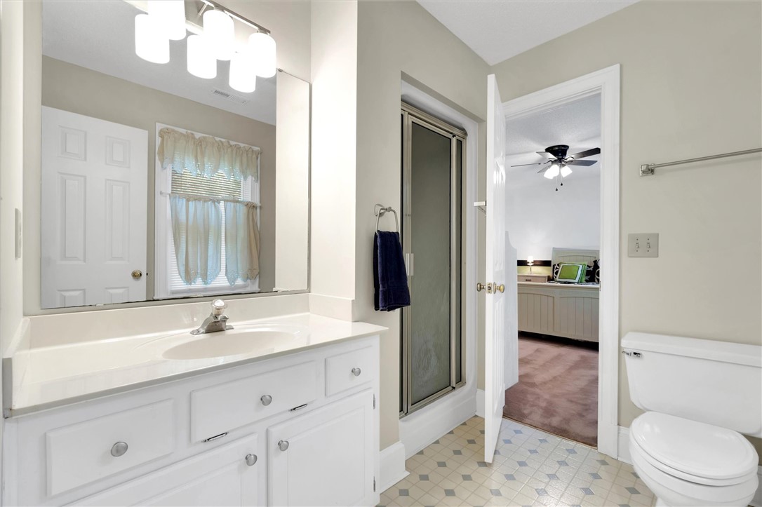 104 Combahee Court Clemson, SC 29631 - Photo 27 of 45 Primary Bathroom